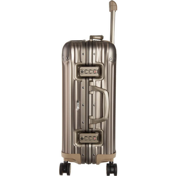 超限定♪リモワ トパーズ チタニウム 4輪 ゴールド 34L TOPAS TITANIUM マルチホイール 923.53.03.4 RIMOWA TOPAS 金 スーツケース リモア TSA付