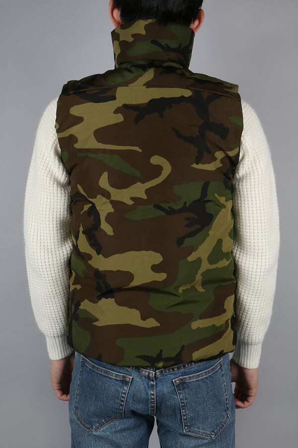 CANADA GOOSE (カナダグース) / メンズ / MONTREAL VEST (モントリオール) / CLASSIC CAMO (622040033)