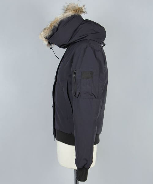 CANADA GOOSE (カナダグース) / ウィメンズ / LABRADOR BOMBER (ラブラドール) / Navy- (7967JL)