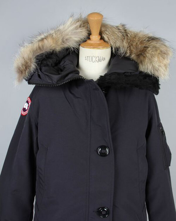 CANADA GOOSE (カナダグース) / ウィメンズ / LABRADOR BOMBER (ラブラドール) / Navy- (7967JL)