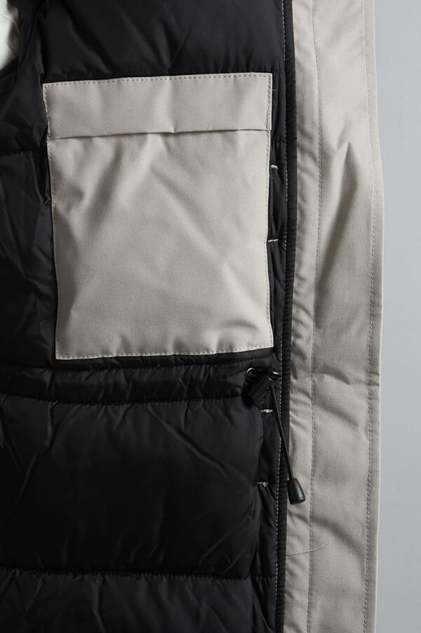 CANADA GOOSE (カナダグース) / ウィメンズ / BRONTE PARKA (ブロンテ) / Limestone (2603JL)