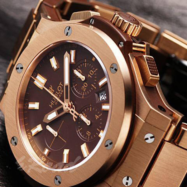 ウブロ HUBLOT ビッグバン エボリューション 301.PC.3180.PC