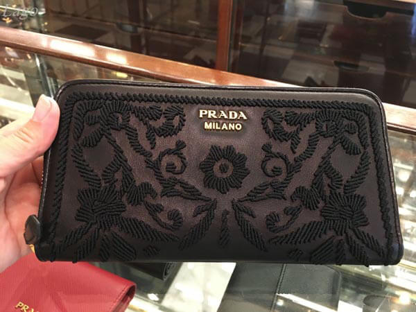 【2017AW】PRADA♪ラウンドジップ長財布♪1ML506_2BFM_F0002