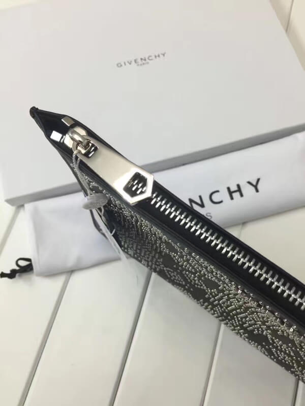 2017新作 GIVENCHY ジバンシィスーパーコピー スターパッチ レザーポーチ BK06072273005