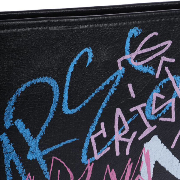 バレンシアガ クラッチバッグ Bazar Graffiti Clutch in Arena Leather