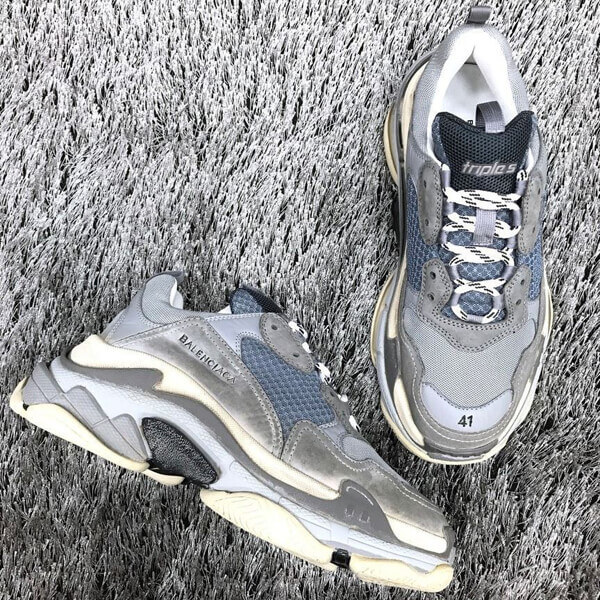 2019新作 バレンシアガスーパーコピー バレンシアガ TRIPLE S SNEAKERS