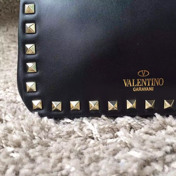 ★定番新入荷★Valentino ヴァレンティノスーパーコピーロックスタッズショルダーバッグ