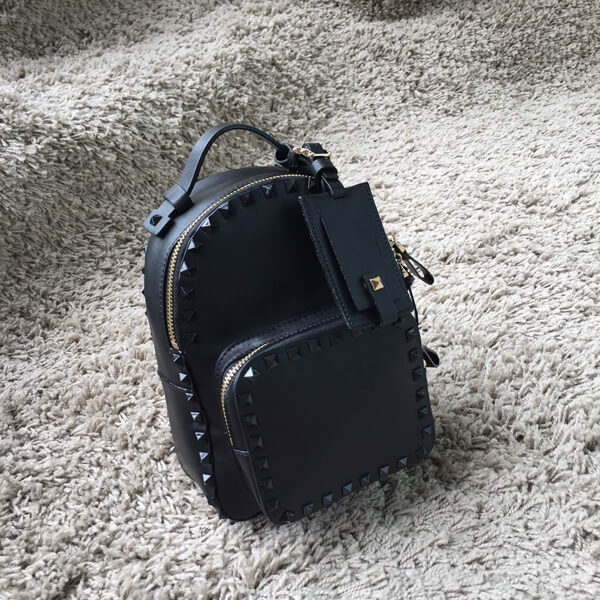 18新作 Valentino ヴァレンティノスーパーコピー バックパック Black