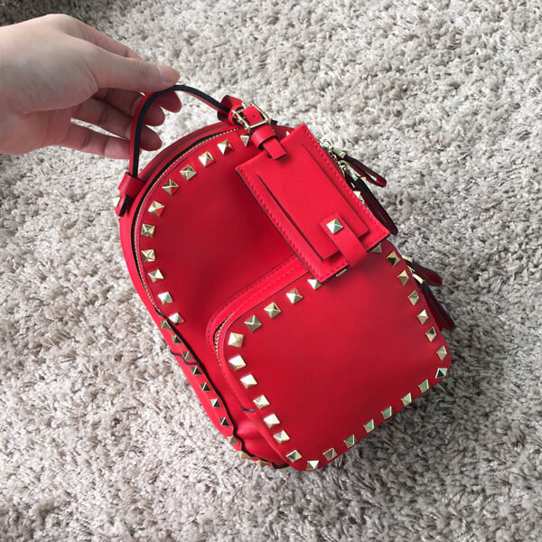 2018AW Valentino ヴァレンティノスーパーコピー★ 人気のロックスタッズバックパック ミニ Red