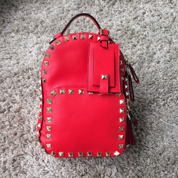 2018AW Valentino ヴァレンティノスーパーコピー★ 人気のロックスタッズバックパック ミニ Red