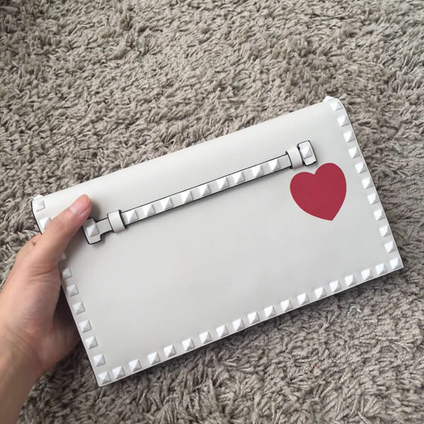 2018年春夏 Valentino ヴァレンティノスーパーコピー White Rockstud leather clutch