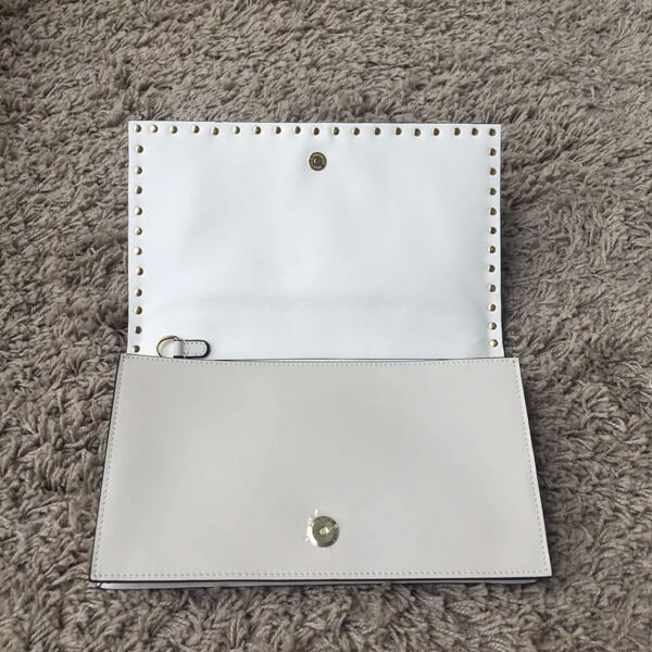 2018年春夏 Valentino ヴァレンティノスーパーコピー White Rockstud leather clutch