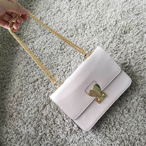 2018AW セレブ愛用者多数☆Valentino ヴァレンティノスーパーコピー☆ White LAmour Leather Shoulder Bag