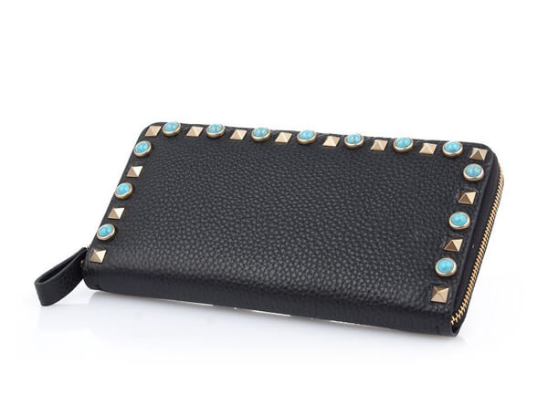 2018新作 ヴァレンティノスーパーコピー VALENTINO ZIP AROUND STUDS WALLET LW2P00 79 VQ1 0NO