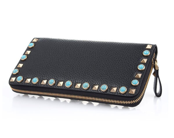 2018新作 ヴァレンティノスーパーコピー VALENTINO ZIP AROUND STUDS WALLET LW2P00 79 VQ1 0NO