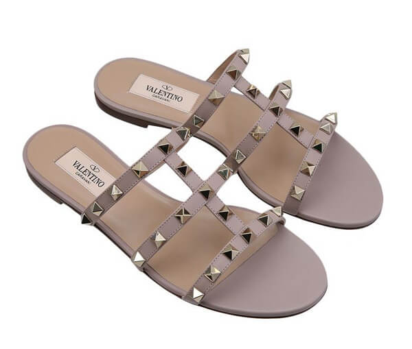 VALENTINOヴァレンティノ ROCKSTUD SANDAL