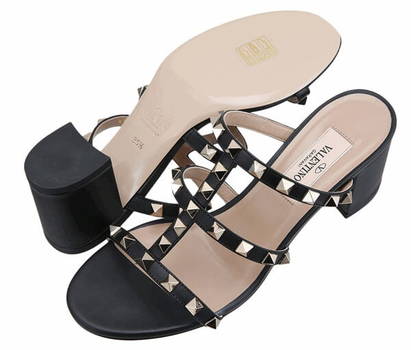 VALENTINOヴァレンティノ Rock Stud Mule Sandals Black PW2S0C47