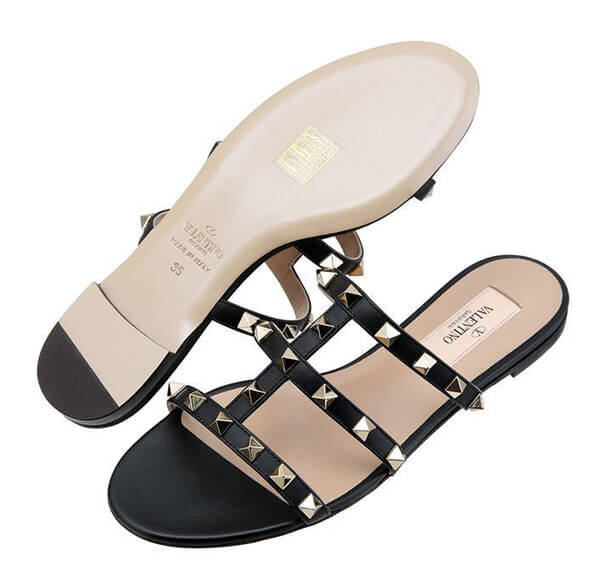 VALENTINOヴァレンティノ ROCKSTUD SANDAL