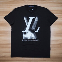 国内入手困難 ルイヴィトン　PEACE AND LOVE　Tシャツ