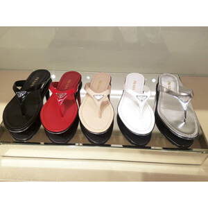 PRADAプラダ TRIANGLE LOGO WOMEN FLIP FLOP 1Y657I-3O7N