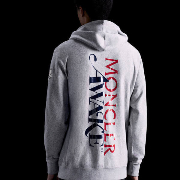 モンクレール パーカー コピー 20SS MONCLER GENIUS 1952 グレー と人気スケーターブランド「AWAKE NY」がコラボした最新作！