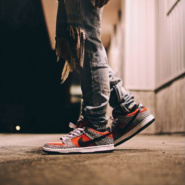 注目度抜群！ナイキSB Dunk Low Premium Red Cement AW 12 2012 【スーパーコピー】