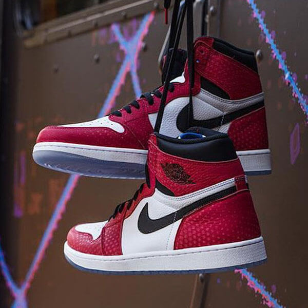 超入手困難限定ｺﾗﾎﾞ激ﾚｱ! ナイキ Air Jordan 1 High Spider-Man