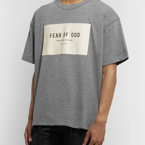 関税送料込 新作 Fear Of God オーバーサイズ ロゴ Tシャツ【スーパーコピー】
