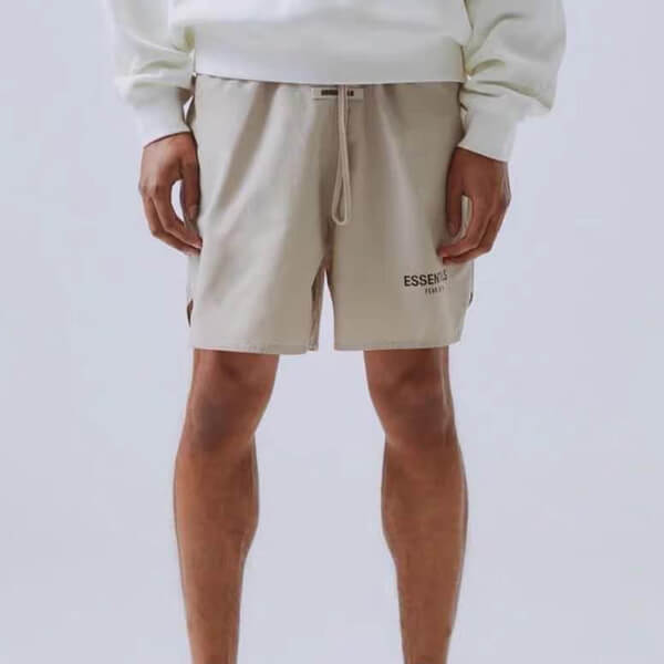 大人気【essentials ハーフパンツ 偽物】Fear of God / FOG Essentials Nylon Active Shorts アクティブショーツ 33900