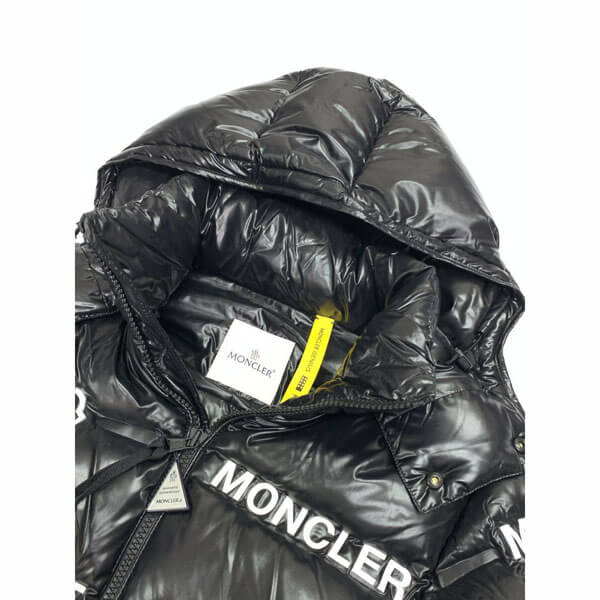 モンクレール 偽物 MONCLER FRAGMENT MAYCONNE モノグラム ダウンジャケット 09U1A5064068950999