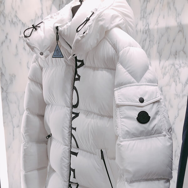 MONCLER★20/21AW 今季注目のモデル MAURES★超希少カラー・関税込み