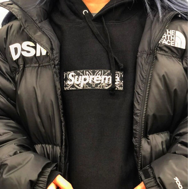 シュプリーム パーカー 偽物 バンダナ ボックスロゴパーカー 偽物 Bandana Box Logo Bogo