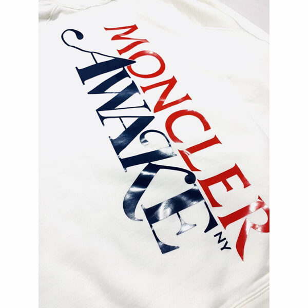 入手困難品！モンクレール 偽物 MONCLER 1952 AWAKE NY ロゴ プリント スウェット 8G71110V8139034