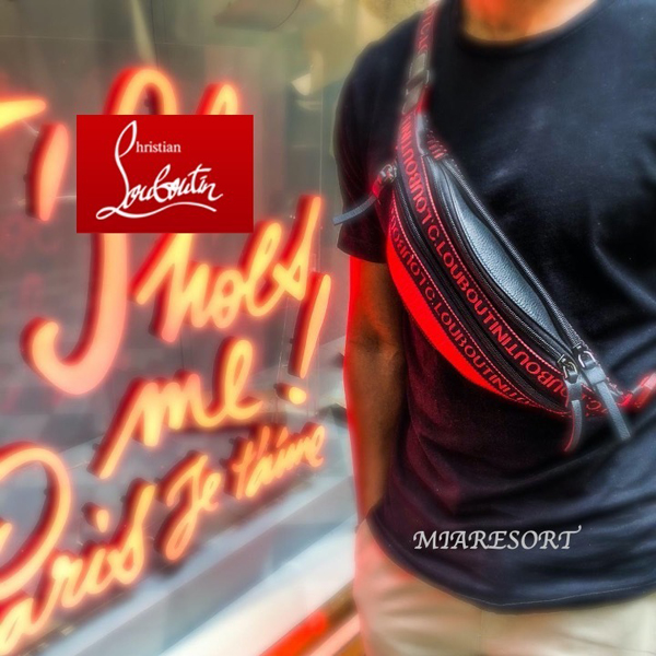 20AW クリスチャン ルブタン コピー 新作★ルブタン★Christian louboutin Parisnyc Bag 黒 ☆ クロスボディ☆ 3205109M816