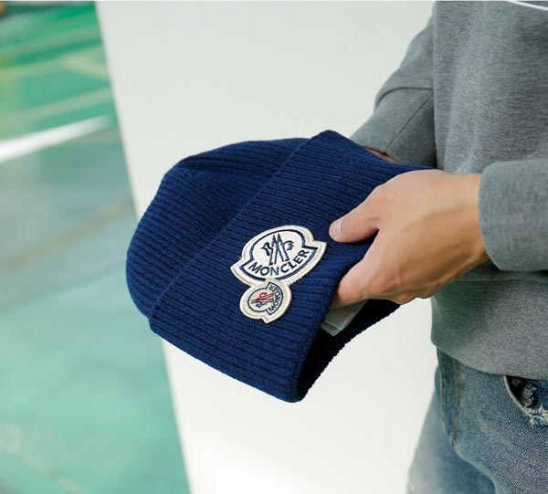 2020秋冬大人气新作◆MONCLER モンクレールスーパーコピー スタンダードなロゴニットキャップ Navy