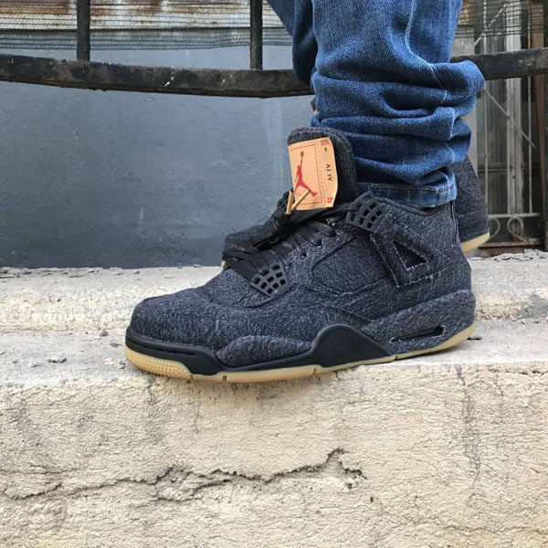 送関込 LEVI’S × ナイキAIR JORDAN 4 RETRO NRG LEVIS リーバイス 青/黑/白