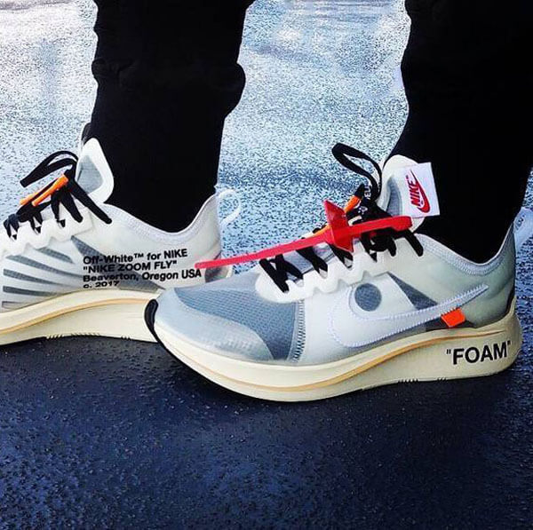 Off-White ナイキ Zoom Fly オフホワイト ナイキ ズームフライ AJ4588 100