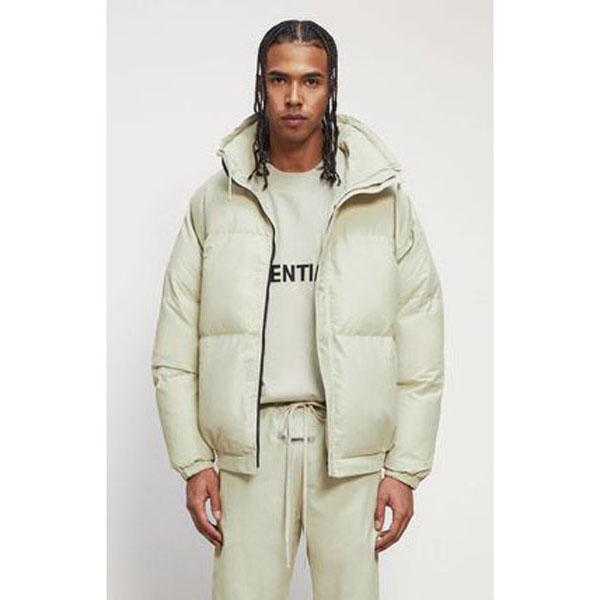 【FEAR OF GOD】Essentials Puffer Jacket ダウンジャケット