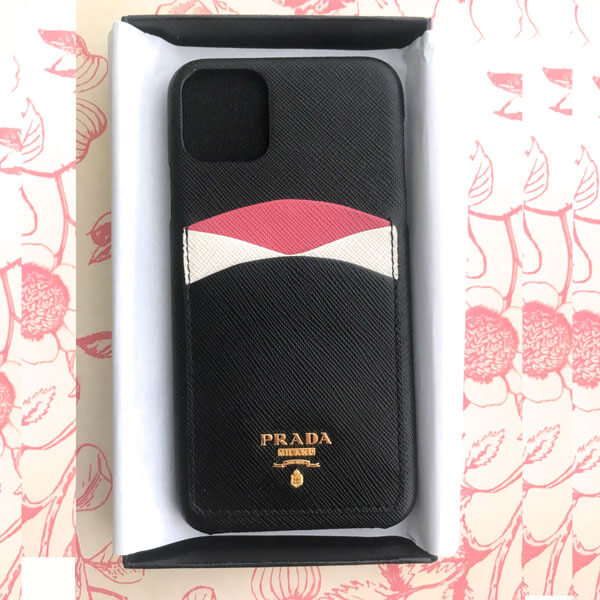 送料込【PRADA】NEW♪カード収納付き♪iPhone11 Pro MAXケース 1ZH125