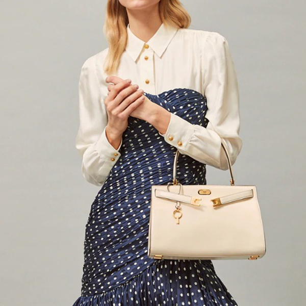 限定Toryburch(トリーバーチ)Lee Radziwllスモールハンドバッグ