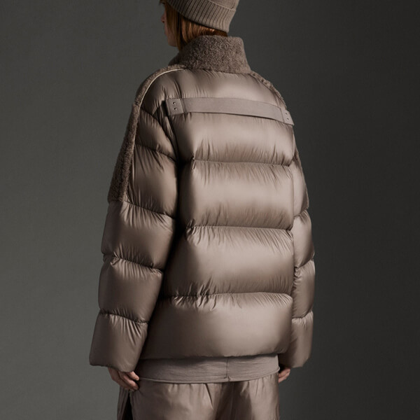 日本完売！大注目コラボ【MONCLER＋Rick Owens】COYOTE ボア ダウンジャケット09N1B50401A0161250