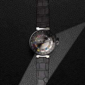 ルイヴィトン時計 TAMBOUR MOON DUAL TIME GRAPHITE 44  QA097Z