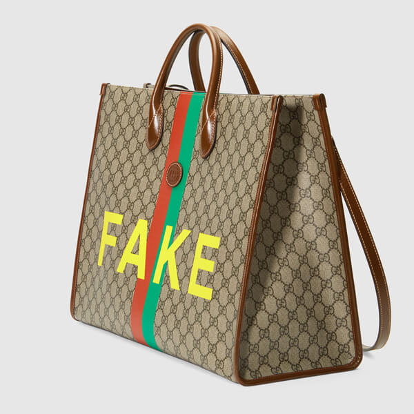 【グッチ】"FAKE/NOT" グッチ トートバッグ 偽物 プリント ラージ6303532GCAG8280