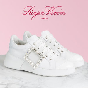 ∞∞ Roger Vivier ∞∞ コピー Viv Skate ビジューバックル スニーカー 21030920