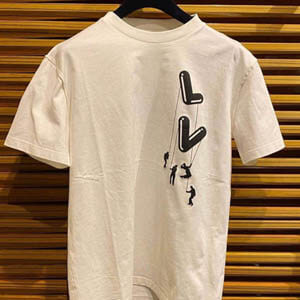 【ルイヴィトン】21SS 偽物フロウティングLVプリンテッドTシャツ1A8P90