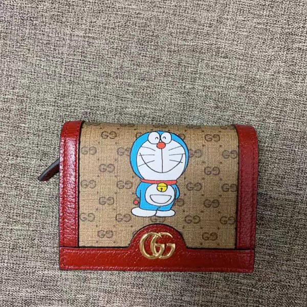 【注目コラボ】カードケースウォレット【DORAEMON x グッチ】647788 2TWAG 8580