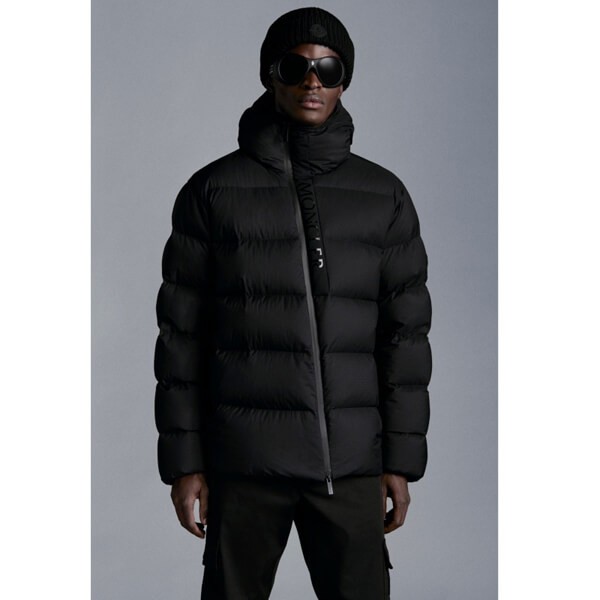 MONCLER モンクレール Giraud ショート ダウンジャケット スーパーコピーN級品 G20911A0002253A6J