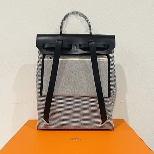 定番人気♪エルメス♪バックパックコピー Herbag バックジップチルト キャンバスH077671CKAI