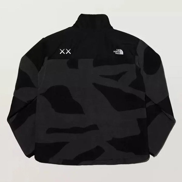 限定コラボ激レア! KAWS×ノースフェイス デナリジャケット 偽物