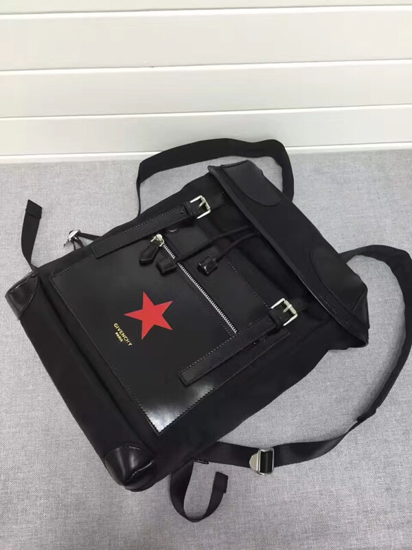 ジバンシィスーパーコピー 17/18AW GIVENCHY RED STAR BACKPACK